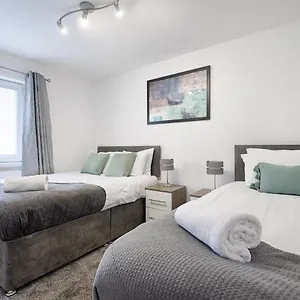 Singleton House Parking & Garden-tv In Every Room! Apartment