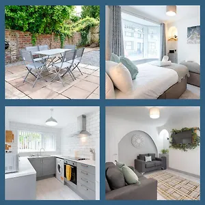 Groves House City Centre Apartment
