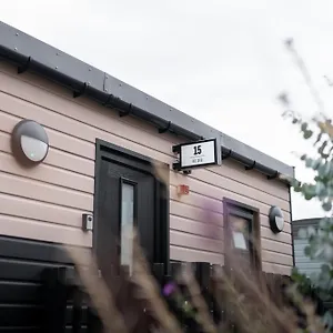 Goodstay By Urban Space Apartment